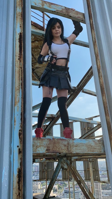 Mariia Karpenko ポルノスター アート アーカイブ