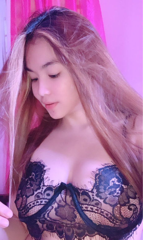 ボディビルダーヌードオンリーファンズ セクシー 写真