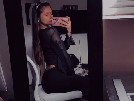 Sxvsy アダルトモデル 画像