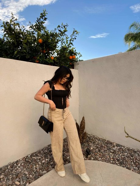 バニー無料オンリーファンズ セクシーヌード 写真