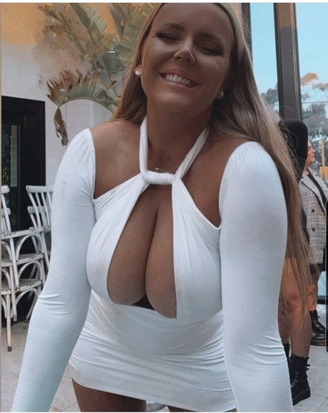 Courtney Maloney ポルノスター 無料 ギャラリー