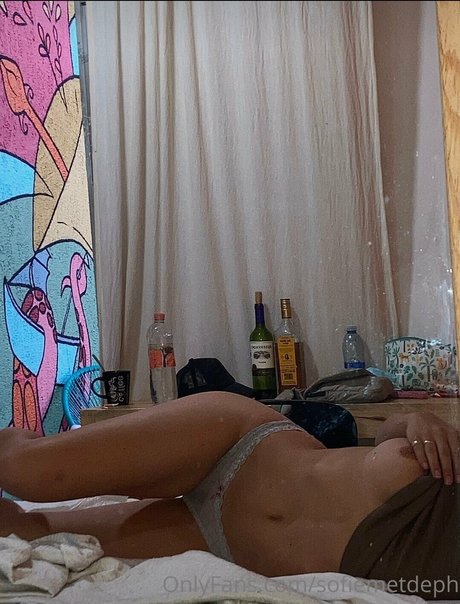 Girls Of The Netherlands スター ヌード 画像