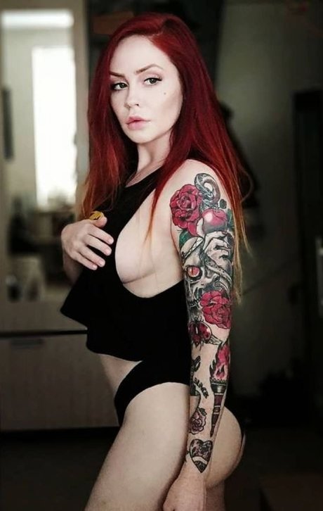 Margarita Dirge ヌードモデル 写真