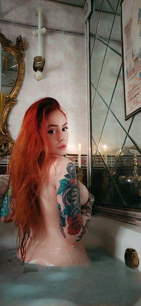 Margarita Dirge セクシーモデル 画像