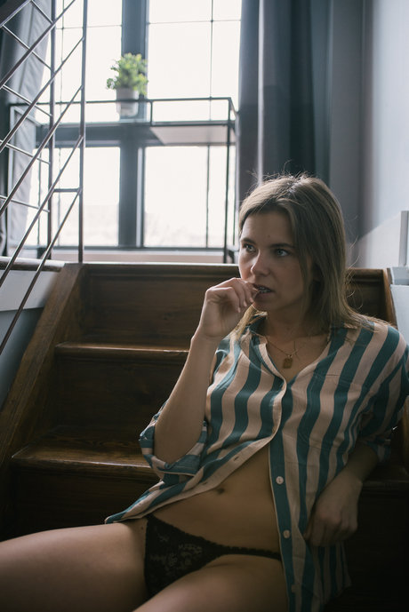 Oliwia Pawelczak ポルノスター セクシー 画像