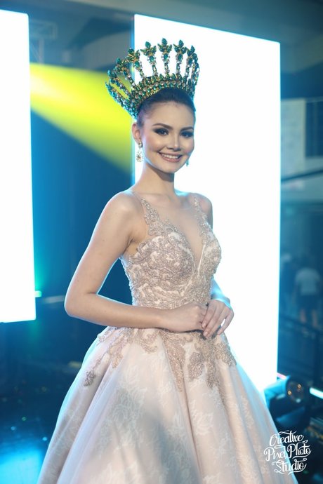 尖ったおっぱいオンリーファンズ 美しいポルノ アーカイブ