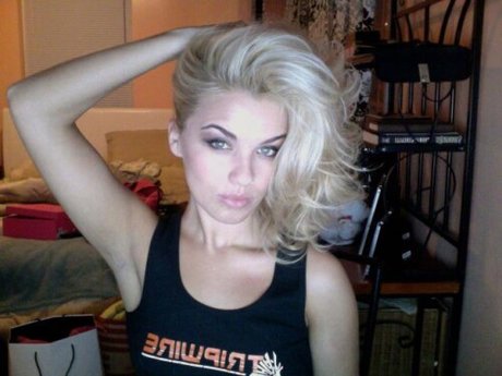 Amy Jackson 素敵なモデル 写真