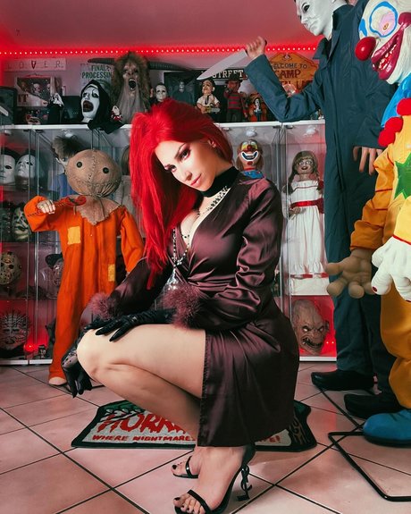 美しい黒檀のオンリーファンズ セクシーヌード 写真