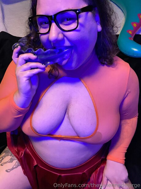 Theviviennedelarge セクシーなスター 写真