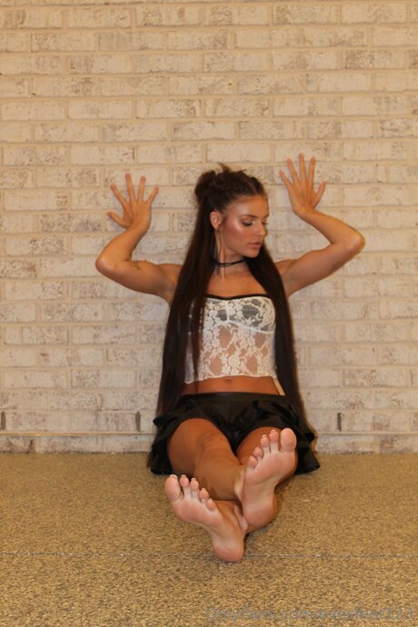 カムフィートオンリーファンズ ポルノ 写真