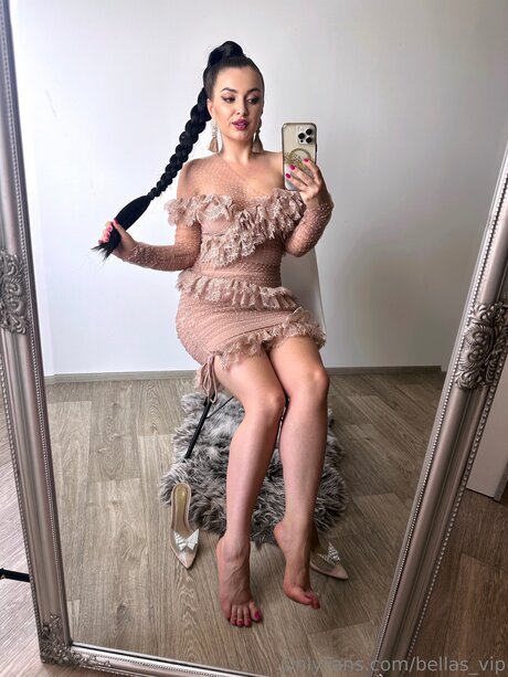 Belladiablo Foyer 裸のスター 画像