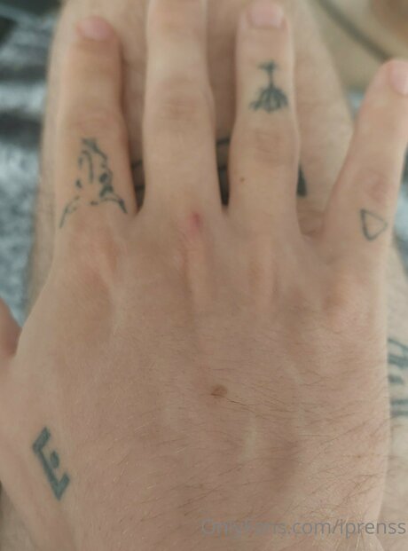 Iprenss セクシーモデル 写真