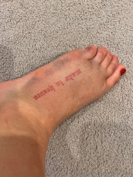 Pvz Feet ヌードのポルノスター 写真