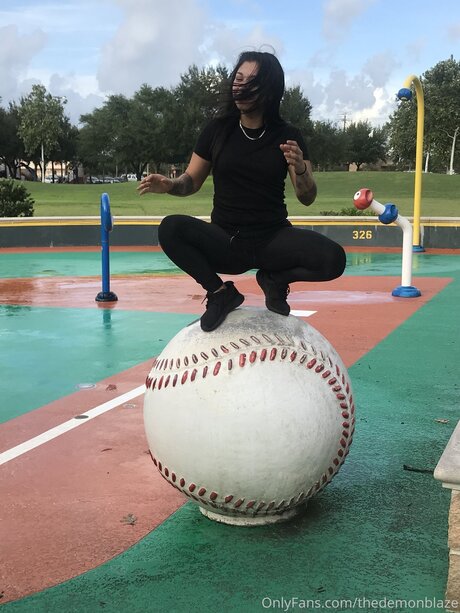 S Blazexxx セクシー女優 ギャラリー