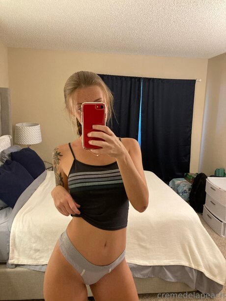 Peaches Free ポルノモデル アーカイブ