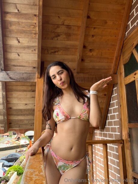 Onlymolly4you HD女優 写真