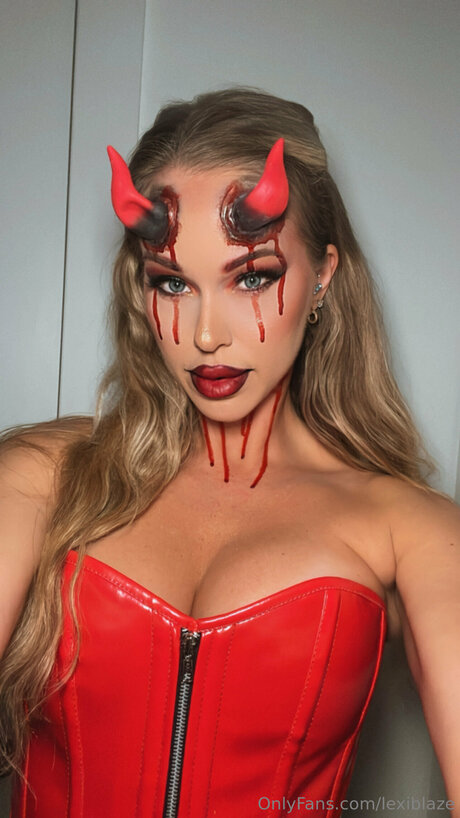 Lexiblaze ポルノスター エロティック アーカイブ