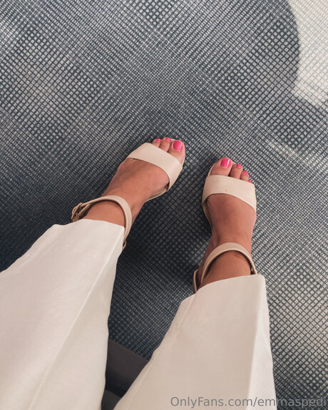 Gorgeouspedi セクシーなスター ギャラリー