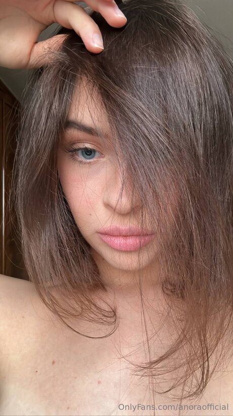 Anoraofficial エロティックなスター 写真
