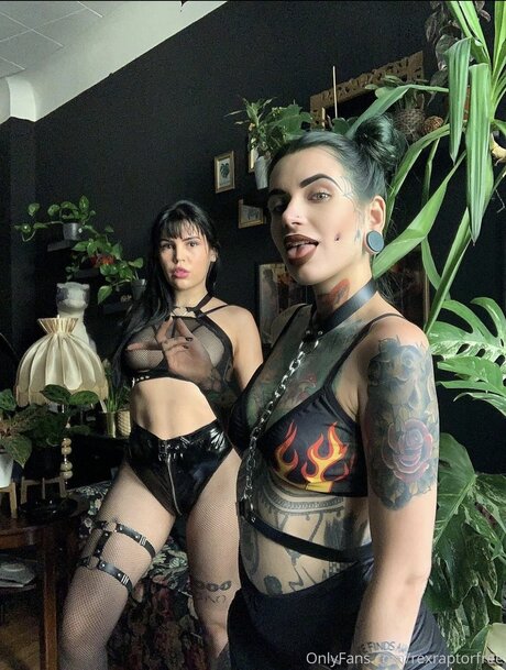 Rexraptorfree ポルノスター セクシー ギャラリー