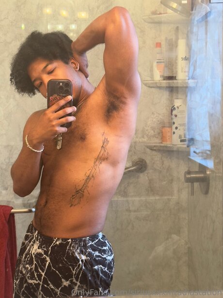 Siriusxxxmradiostation 無料のポルノスター 写真