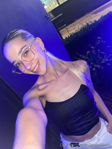 Janeclarkk 可愛い女優 写真