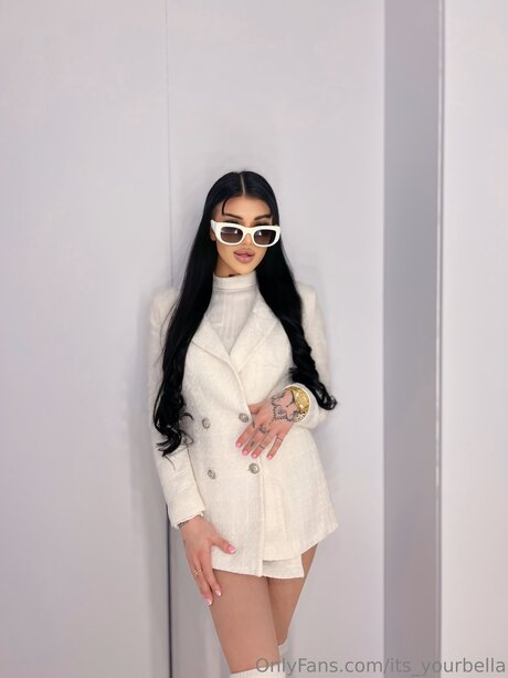 黒檀の熟女オンリーファンズ 無料セクシー 写真