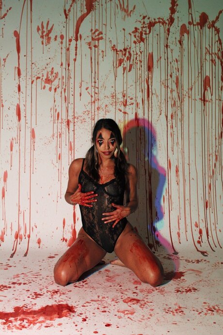 フィットネスプッシーオンリーファンズ 無料ヌード 画像