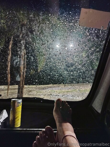 Cleopatramalbec セクシー女優 ギャラリー