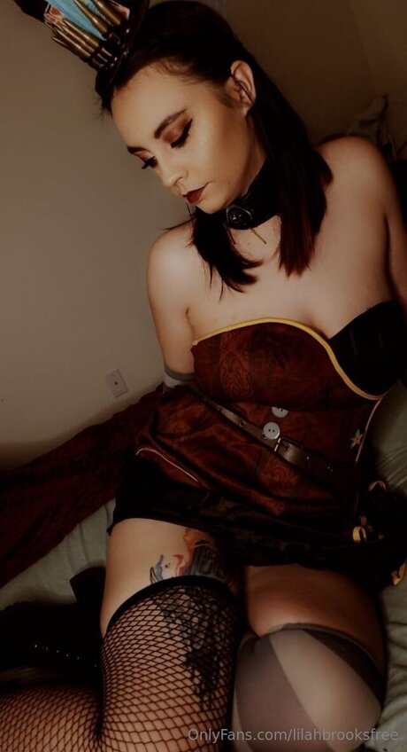 Lilahbrooksfree ホットスター 写真