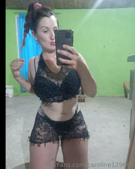 Caroline129601 高品質モデル 写真