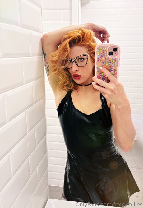 大きなプッシー唇オンリーファンズ セクシーヌード ギャラリー