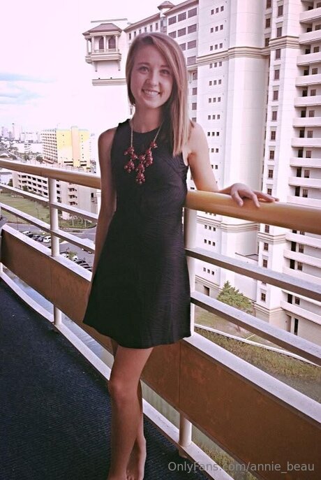 Annie Beau HDポルノスター 写真