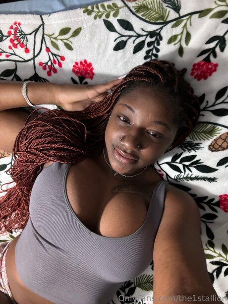 コスプレ フェムボーイ オンリーファンズ 美しい裸 写真