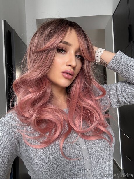 Transgirlkira HDモデル 写真