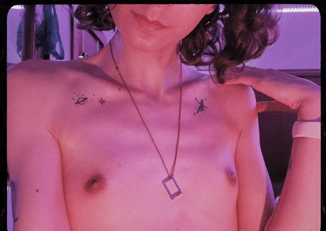 tattoo kiss ポルノ女優 ギャラリー