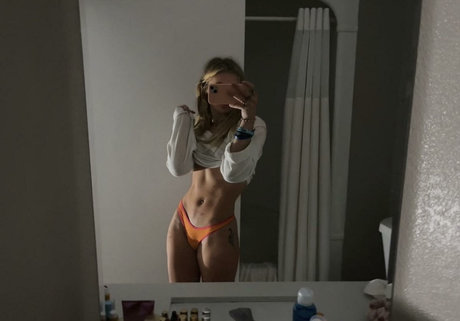 Abbey Hinson 素敵な女優 アーカイブ