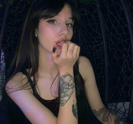 乳首オーガズム オンリーファンズ xxx 写真