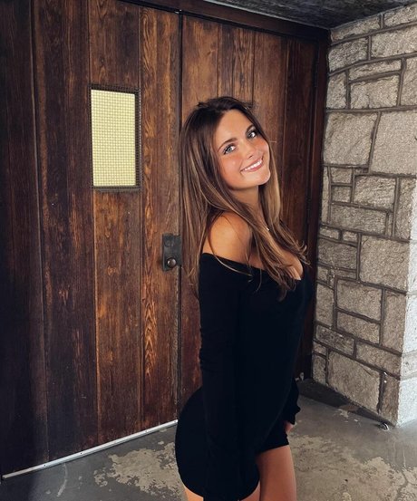 Emerson Llewallyn 高品質モデル 写真