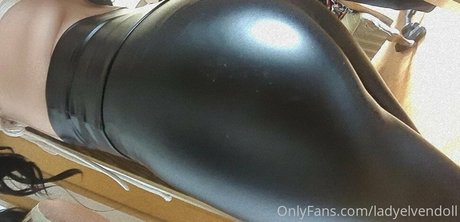 ladyelvendoll ポルノモデル 画像