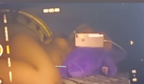 tiniedolly エロティックなモデル 画像