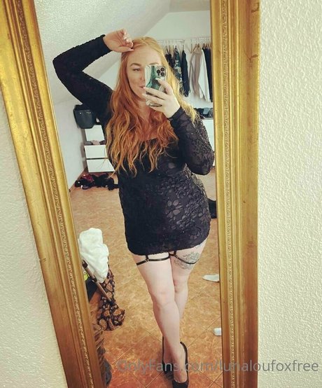 lunaloufoxfree ポルノモデル 画像