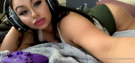 iwantaleksa 完璧なポルノスター 写真