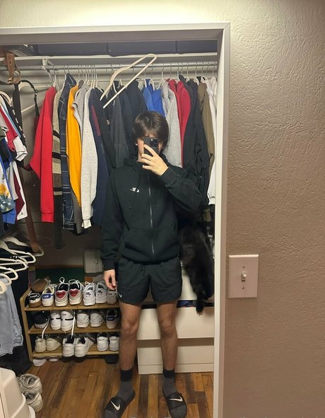 ヌード熟女オンリーファンズ セクシー裸 画像