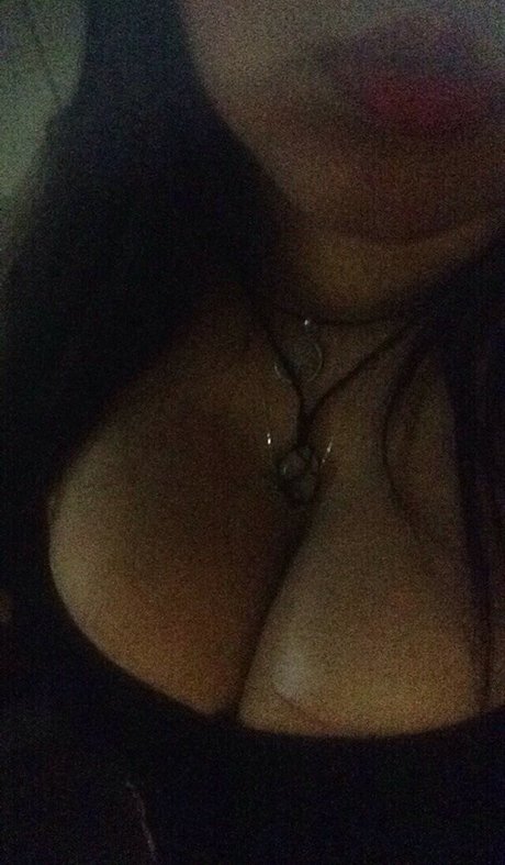 Thalia Brandao セクシーなポルノスター アーカイブ