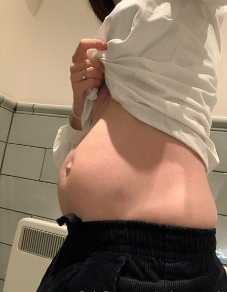 evieexpands アートモデル ギャラリー