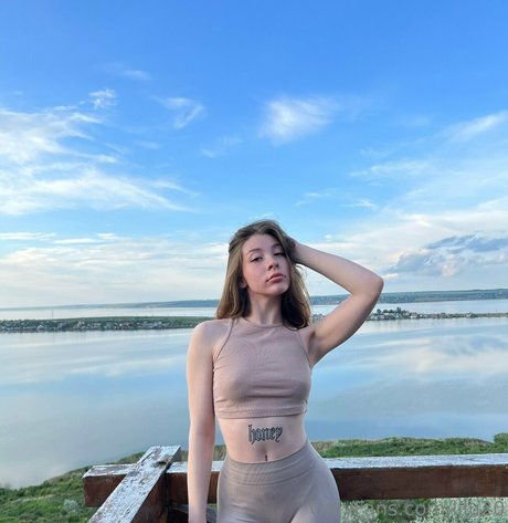 lilu20 ヌードモデル ギャラリー