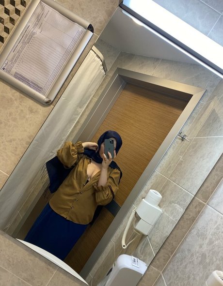 毛深いアジア人オンリーファンズ 美しいポルノ 写真