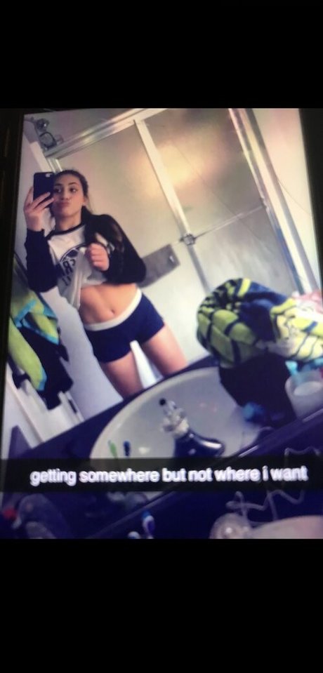 ヌード妻オンリーファンズ アート裸 写真