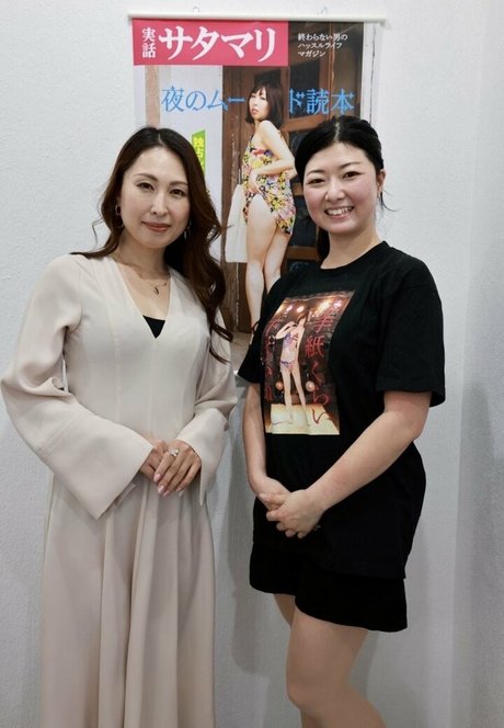 ジムのシャワー オンリーファンズ ホットセックス ギャラリー